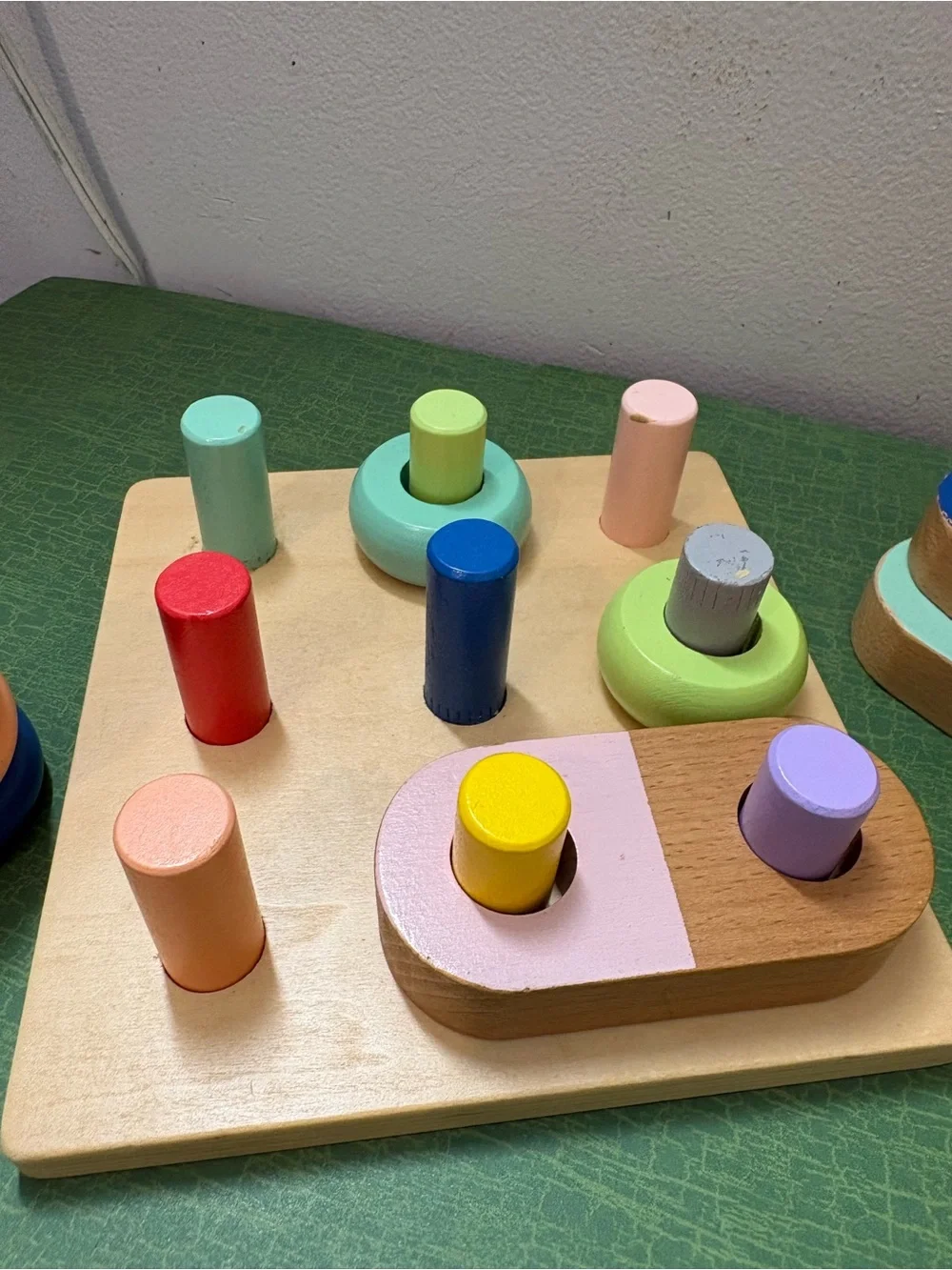 Kiwi Co. Educational Pegboard Puzzle Toy